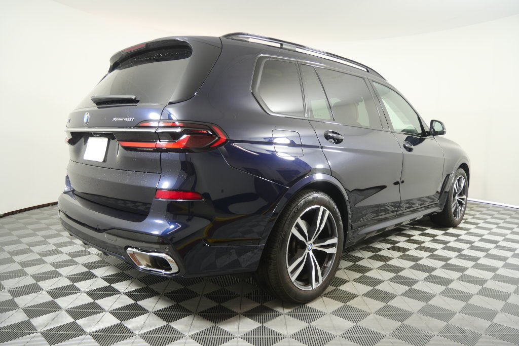 Certified Used 2024 Carbon Black Metallic BMW xDrive40i image 4