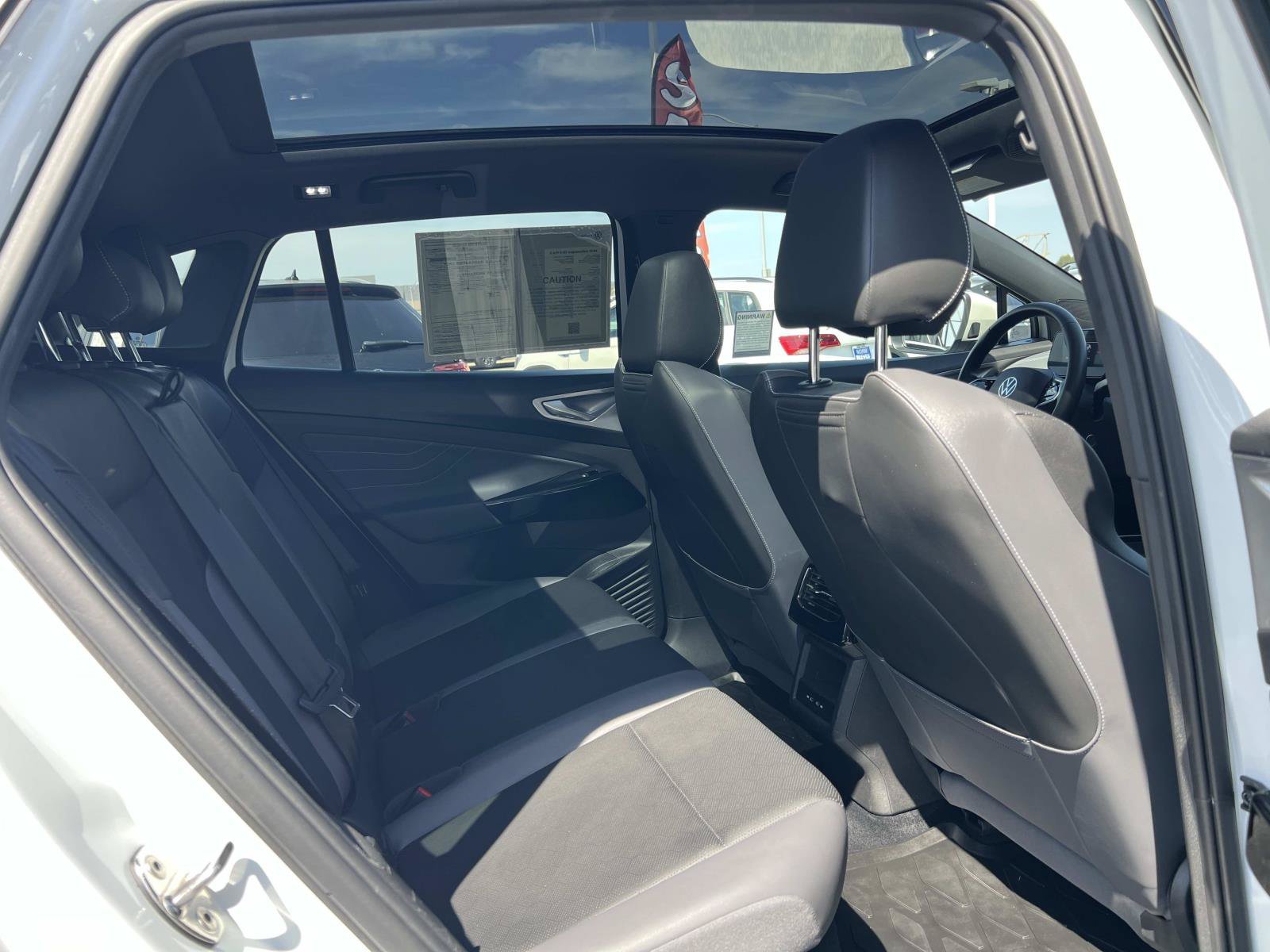 Photo 33