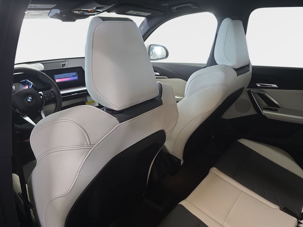 New 2026 Alpine White BMW xDrive28i image 8