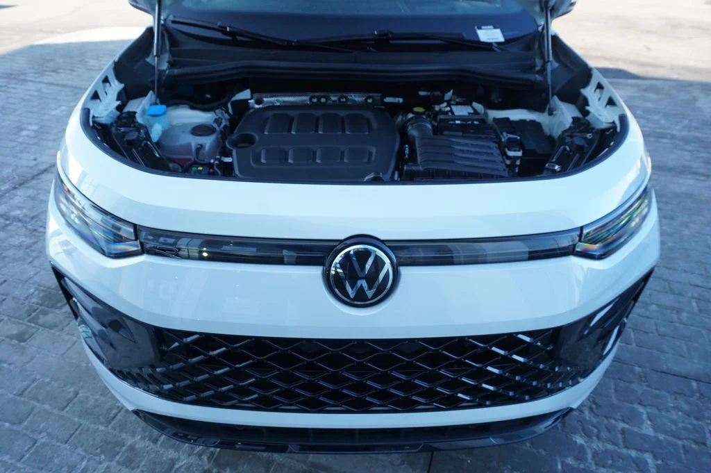 New 2026 White/off-white Volkswagen 2.0T SE R-Line Black image 28