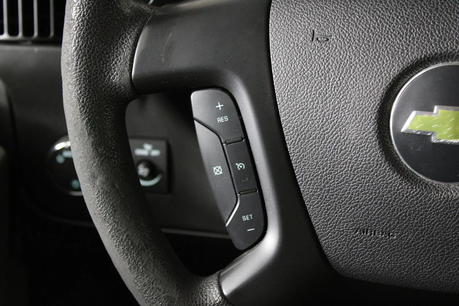 Used 2015 White Chevrolet LT image 18