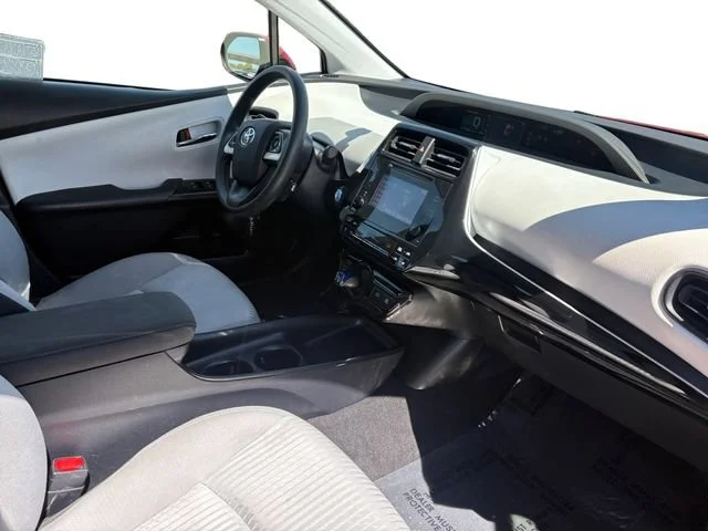 Used 2016  Toyota Two image 20