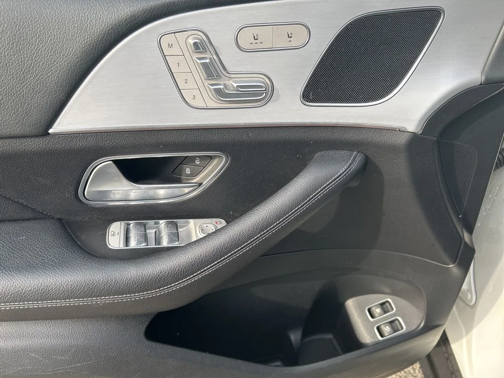 Used 2024 Silver Mercedes-Benz GLE 450e image 14