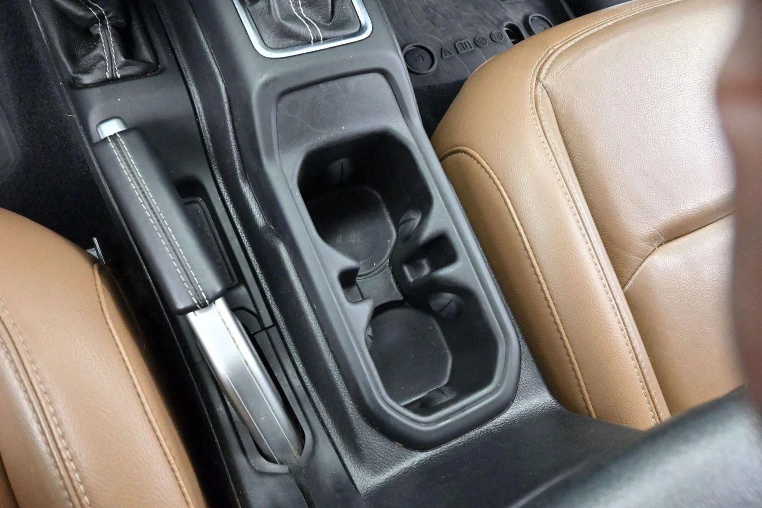 Used 2020 Bright White Clearcoat Jeep Overland image 19