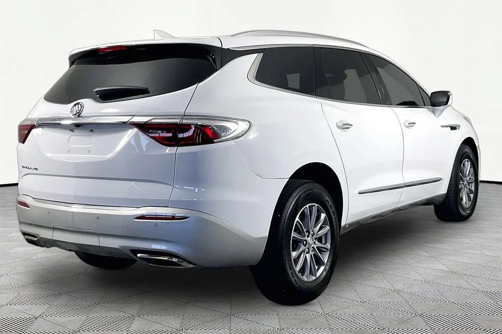 Certified Used 2024 Summit White Buick Essence image 5