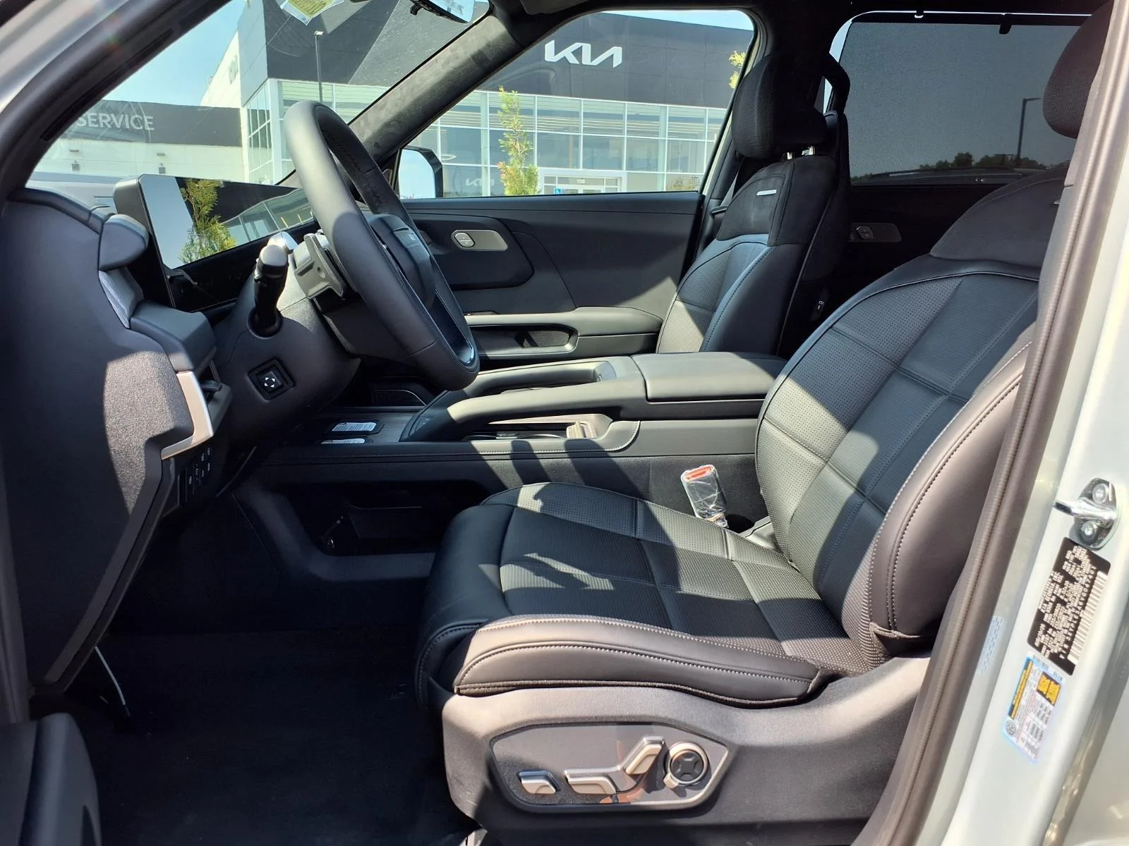 New 2027 Ivory Silver Kia SX-Prestige image 13