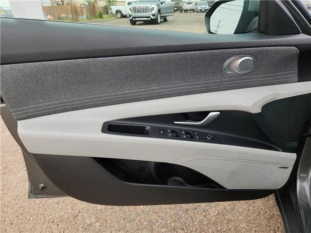 Used 2025 Gray Hyundai Limited (IVT) image 12