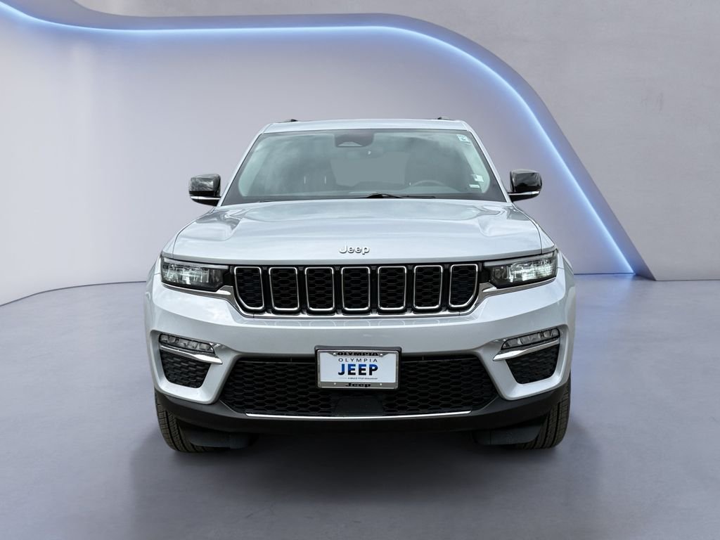 Used 2024 Silver Jeep 4xe image 8