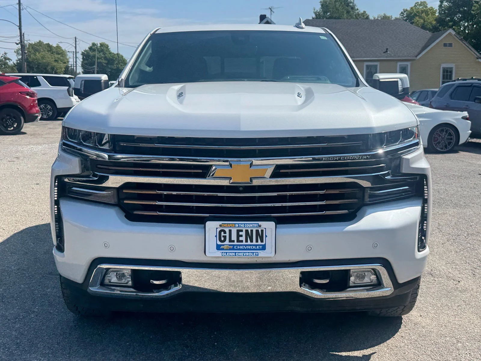 Used 2020 Beige Chevrolet High Country image 9