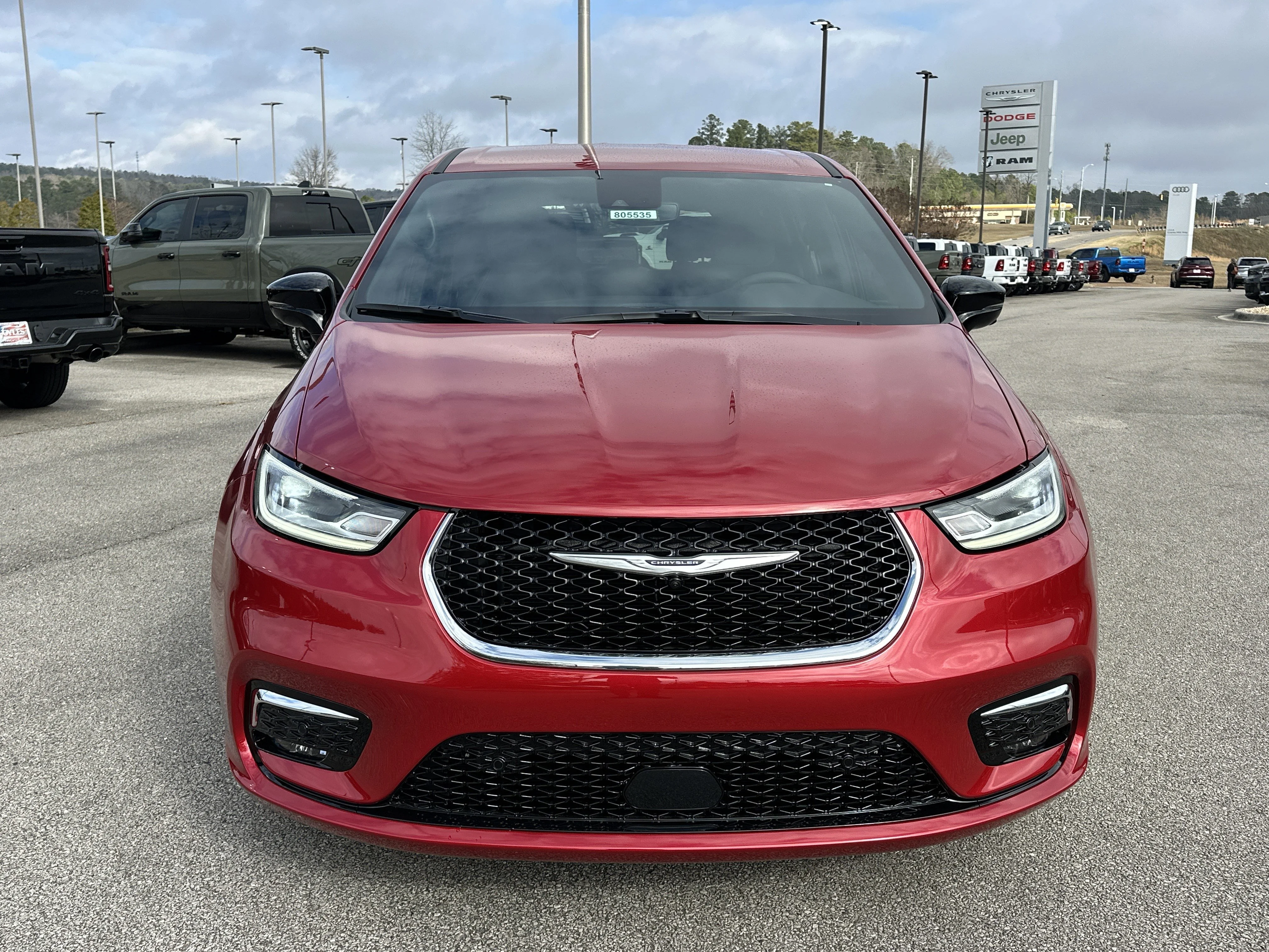 Vehicle Image 2