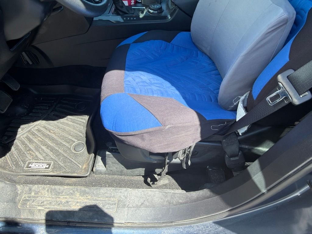 Used 2019 Blue Metallic Ford XLT image 11