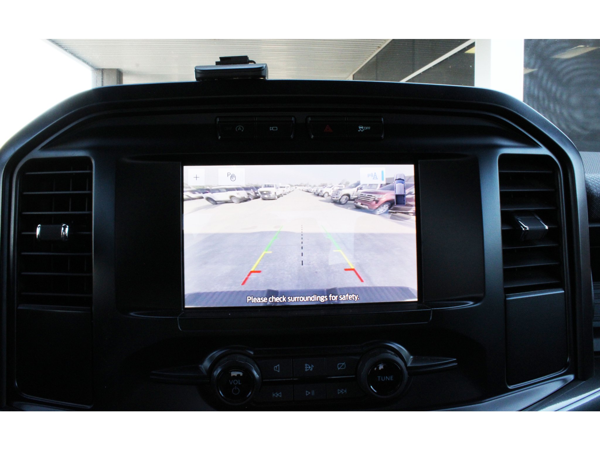 Used 2023 Oxford White Ford XL image 12