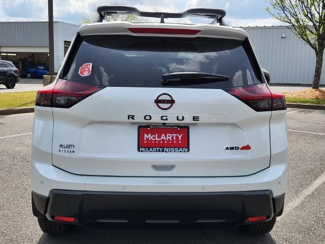 New 2026 Everest White Pearl TriCoat Nissan Rock Creek® image 5