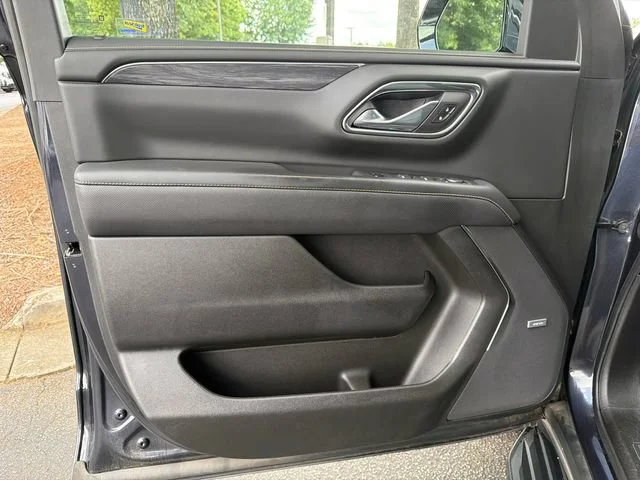 Used 2023 Titanium Rush Metallic GMC SLT image 10