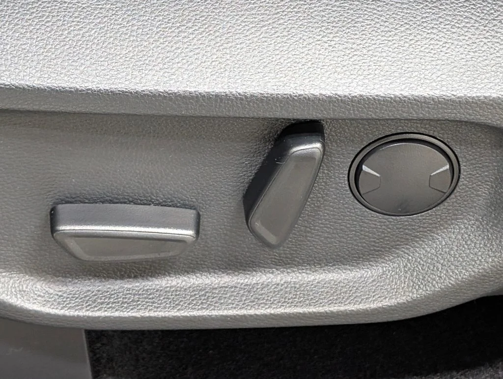 New 2026 Avalanche Ford XLT image 11