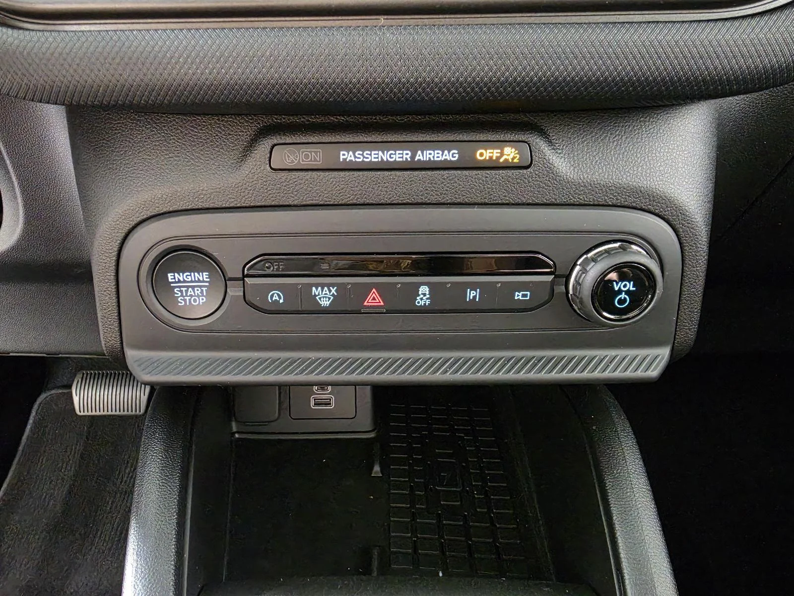 Used 2025 Desert Sand Ford Outer Banks image 21