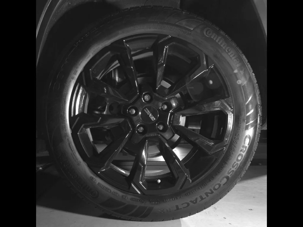 New 2027 Silver GMC Elevation image 14