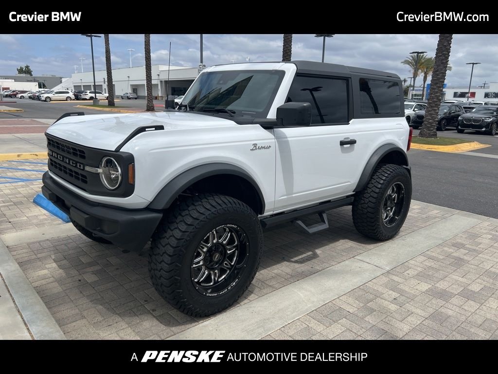 2022 Ford Bronco Base 4WD 2-door's photo
