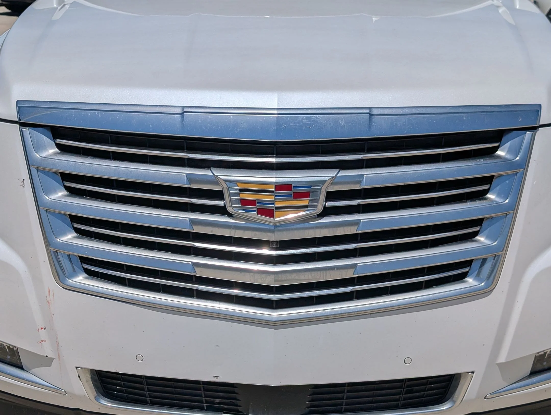 Used 2020 Crystal White Tricoat Cadillac Platinum image 10