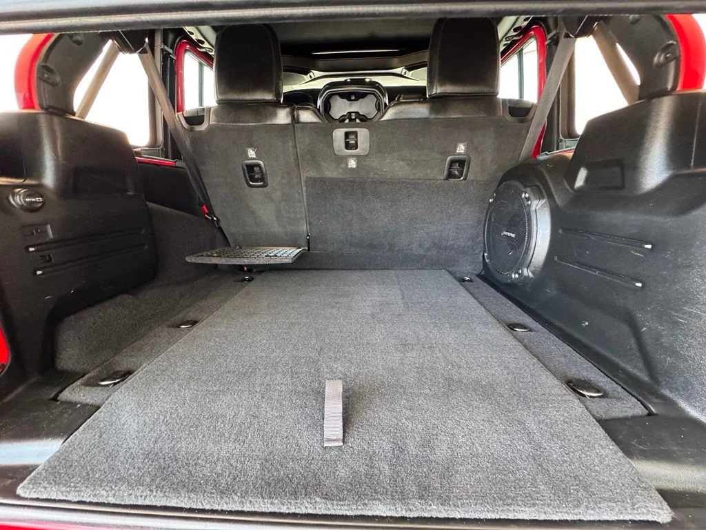 Used 2020 Red Jeep Unlimited Rubicon image 10