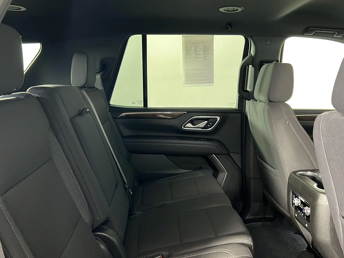 Used 2023 Onyx Black GMC SLE image 13