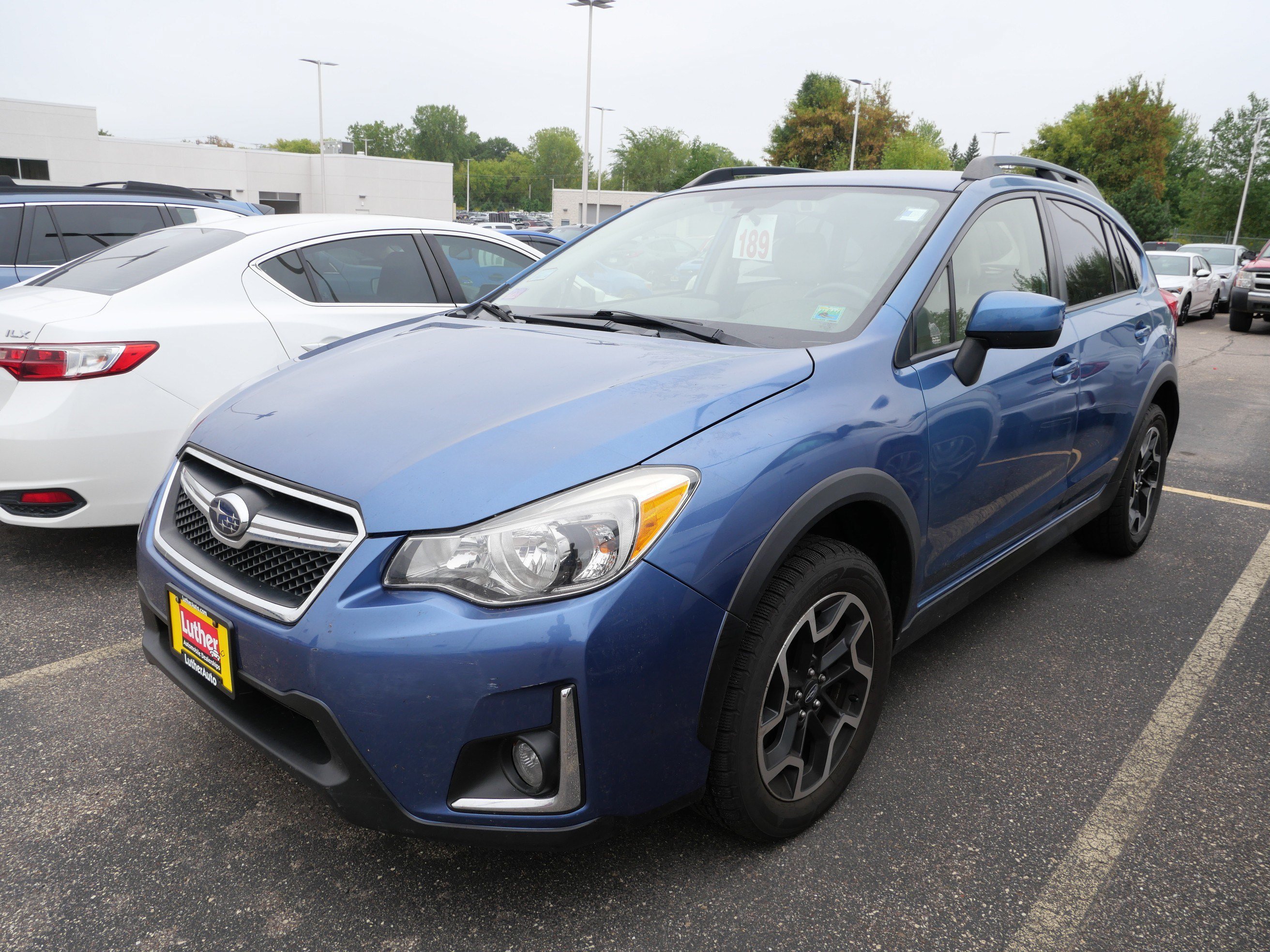 Used 2016 Quartz Blue Pearl Subaru Premium image 8