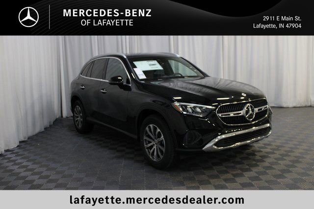 New 2026 Black Mercedes-Benz GLC 300 image 35