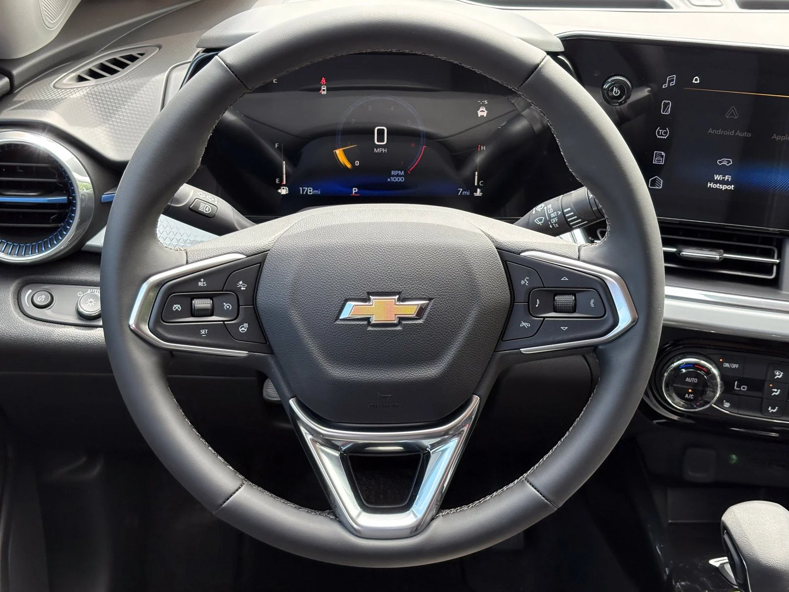 2026 Chevrolet Trax LT - Photo 29