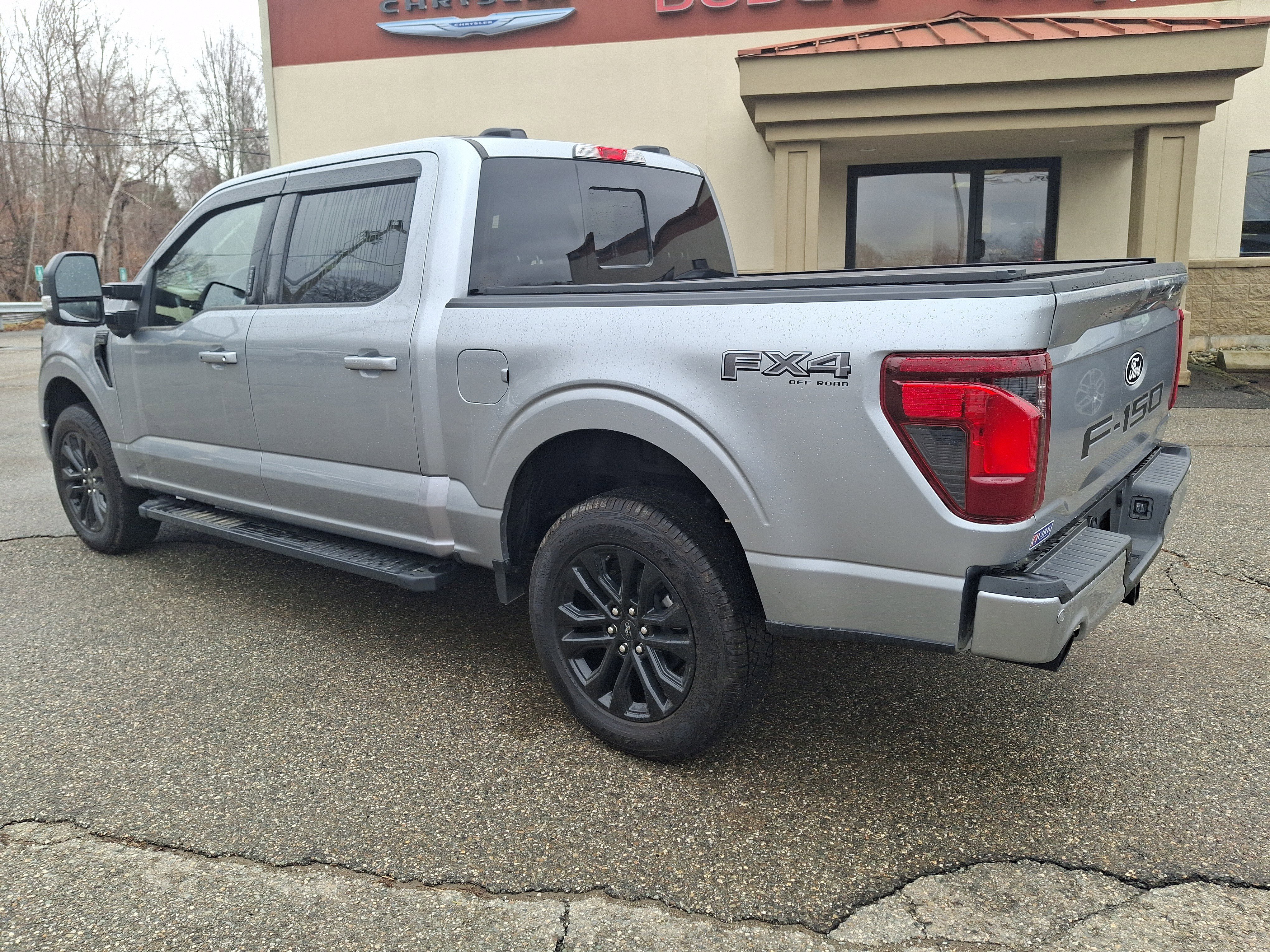New 2026 Iconic Silver Metallic Ford XLT image 7