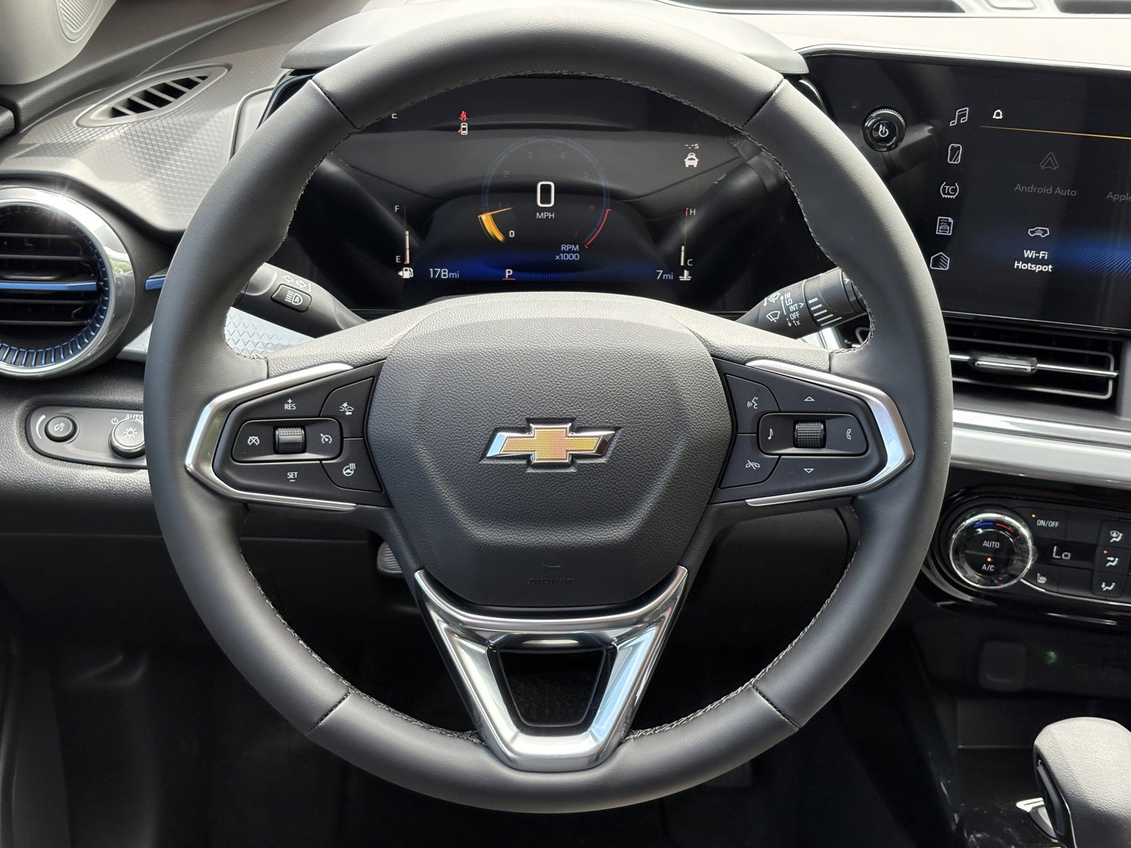 2026 Chevrolet Trax LT - Photo 29