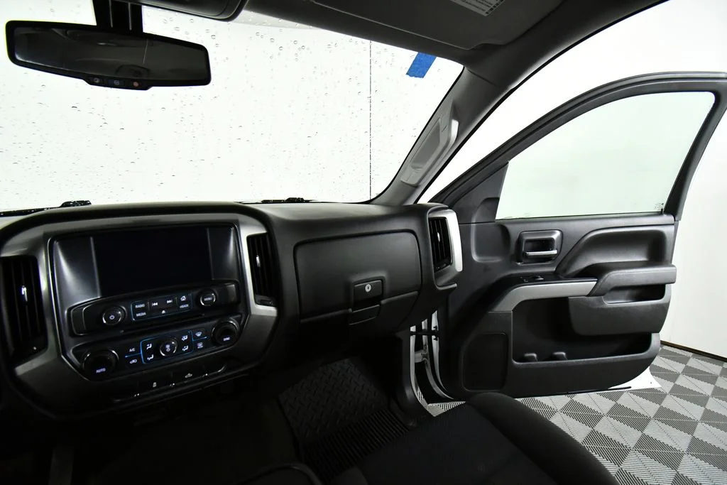 2017 Chevrolet Silverado 1500 LT - Photo 20
