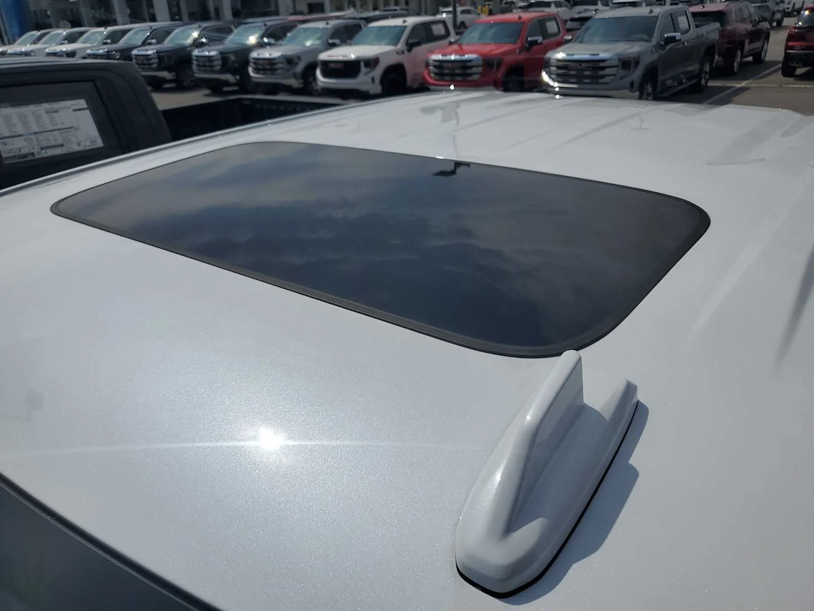 New 2026 Glacier White Tricoat GMC SLT image 20