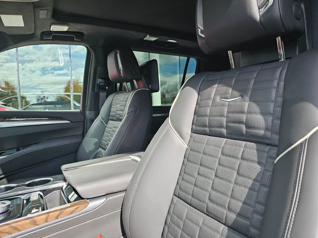 Certified Used 2026 Black Raven Cadillac Platinum Sport image 23