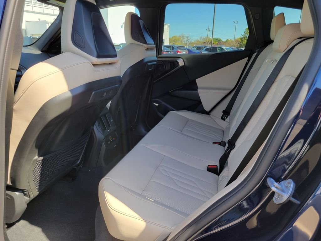 2025 BMW X3 30 - Photo 16