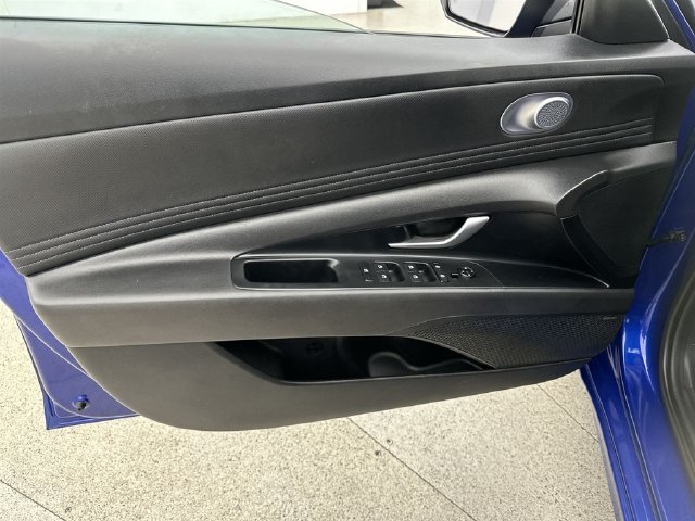 2024 Hyundai Elantra Limited - Photo 20