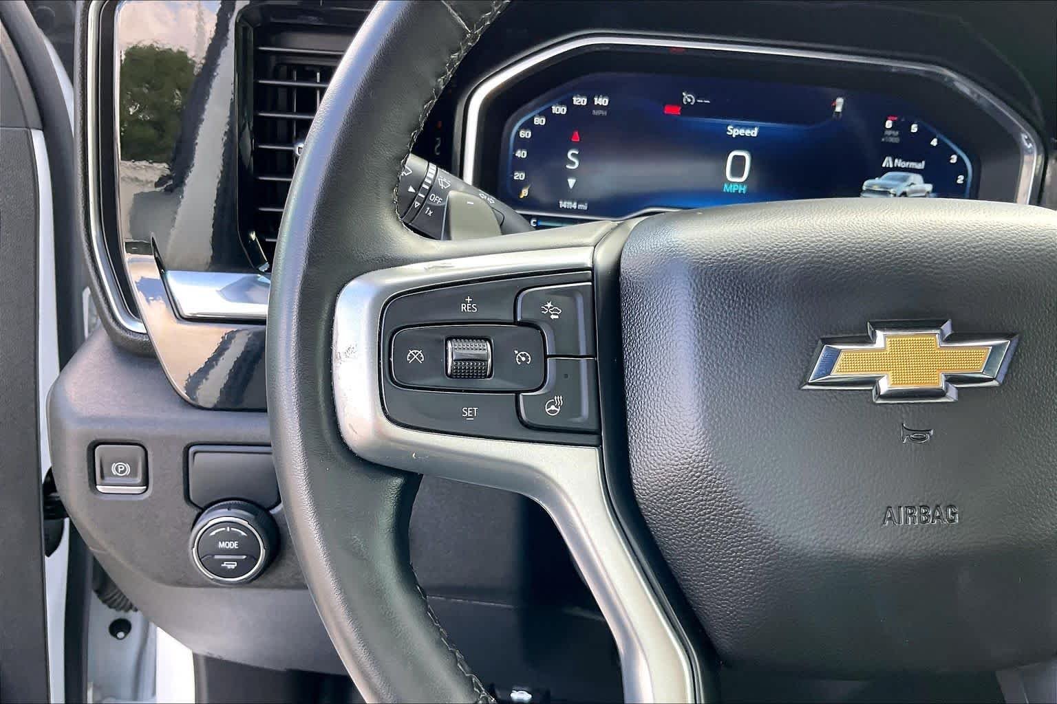 Used 2023 Summit White Chevrolet LT image 23