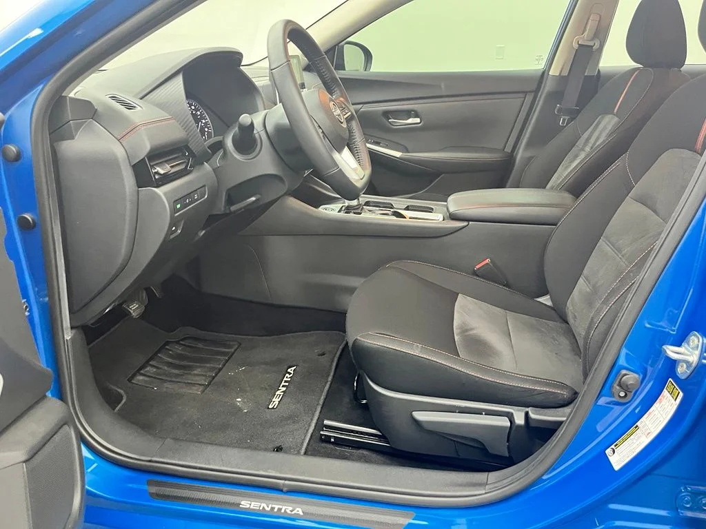 Used 2024 Blue Nissan SR image 18