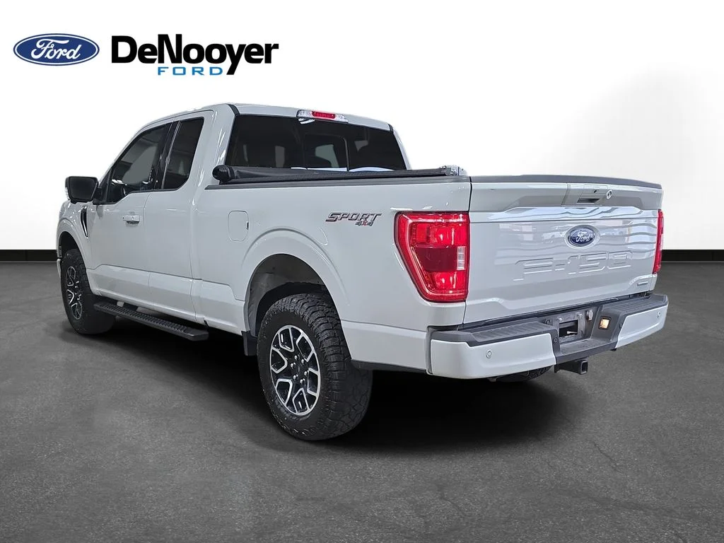 Used 2023 Avalanche Ford XLT image 9