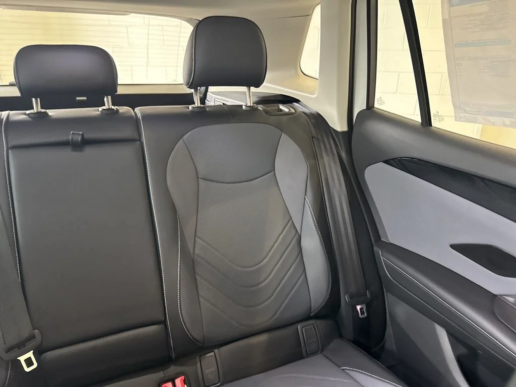 2026 Volkswagen Tiguan SE - Photo 15