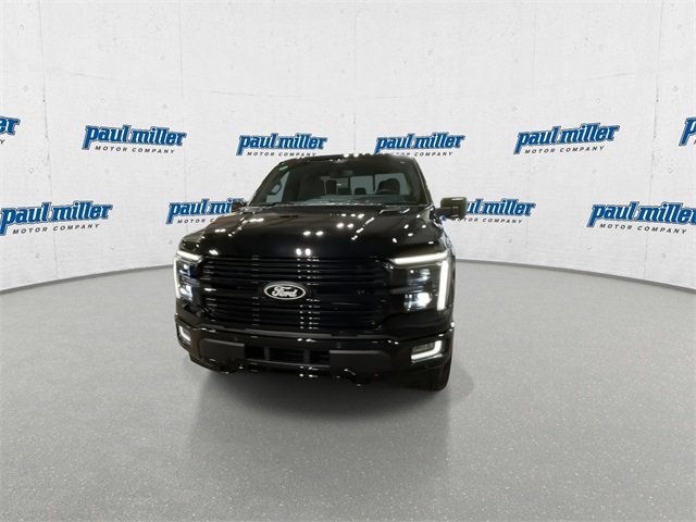 2025 Ford F-150 Platinum photo 4