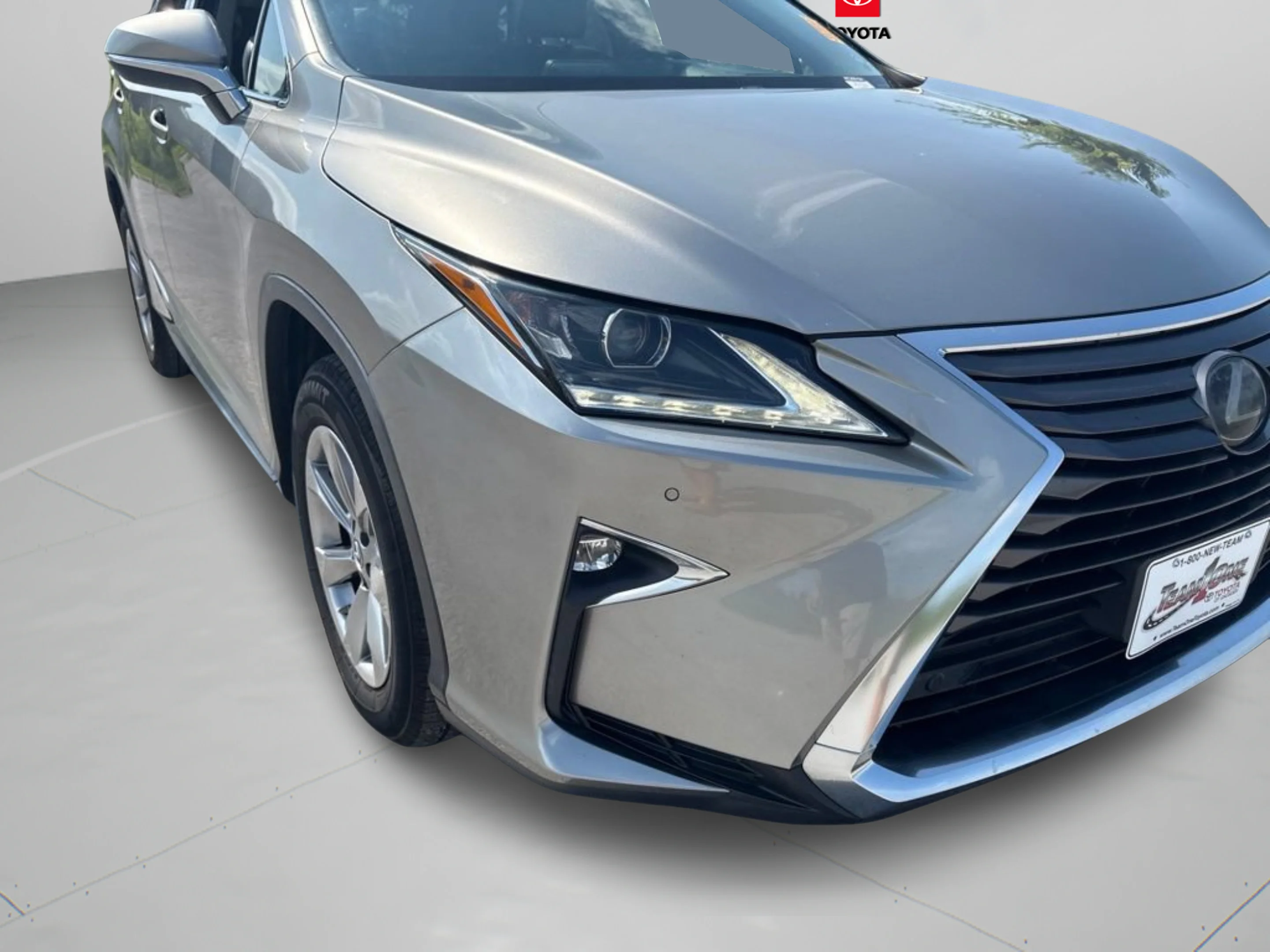 Used 2019 Silver Lexus 350 image 32