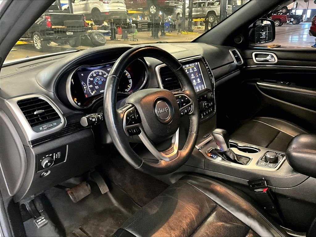 Used 2018 White Jeep Overland image 8