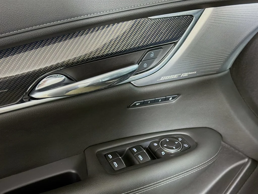 2023 Cadillac XT6 Sport - Photo 18