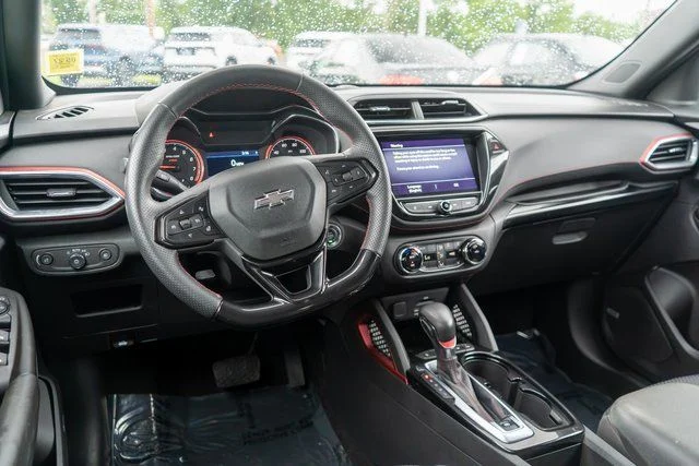 Used 2022 White Chevrolet RS image 12