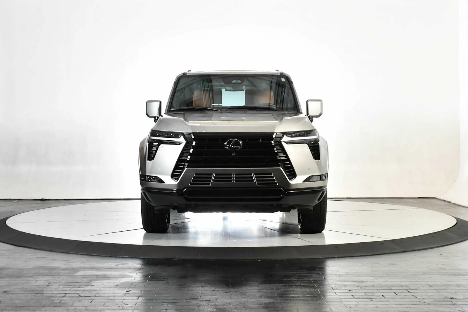 Used 2025 Atomic Silver Lexus Luxury+ image 8