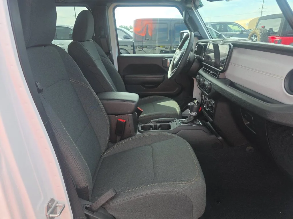 Used 2024 White Jeep Sport S image 5