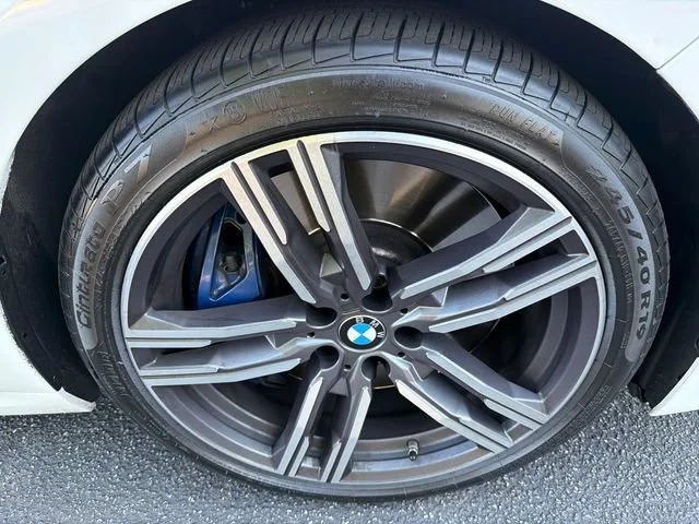 Used 2019 White BMW xDrive image 12