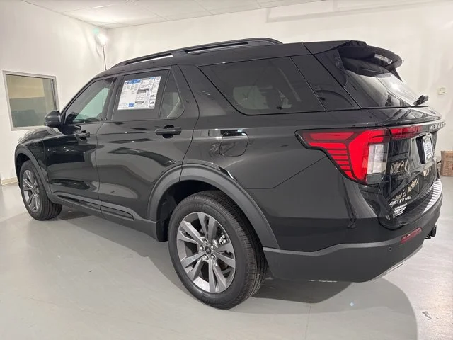 Used 2026 Black Ford Active image 5