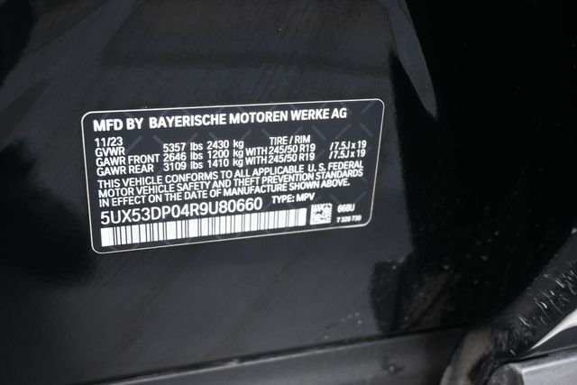 Used 2024 Black BMW xDrive30i image 18