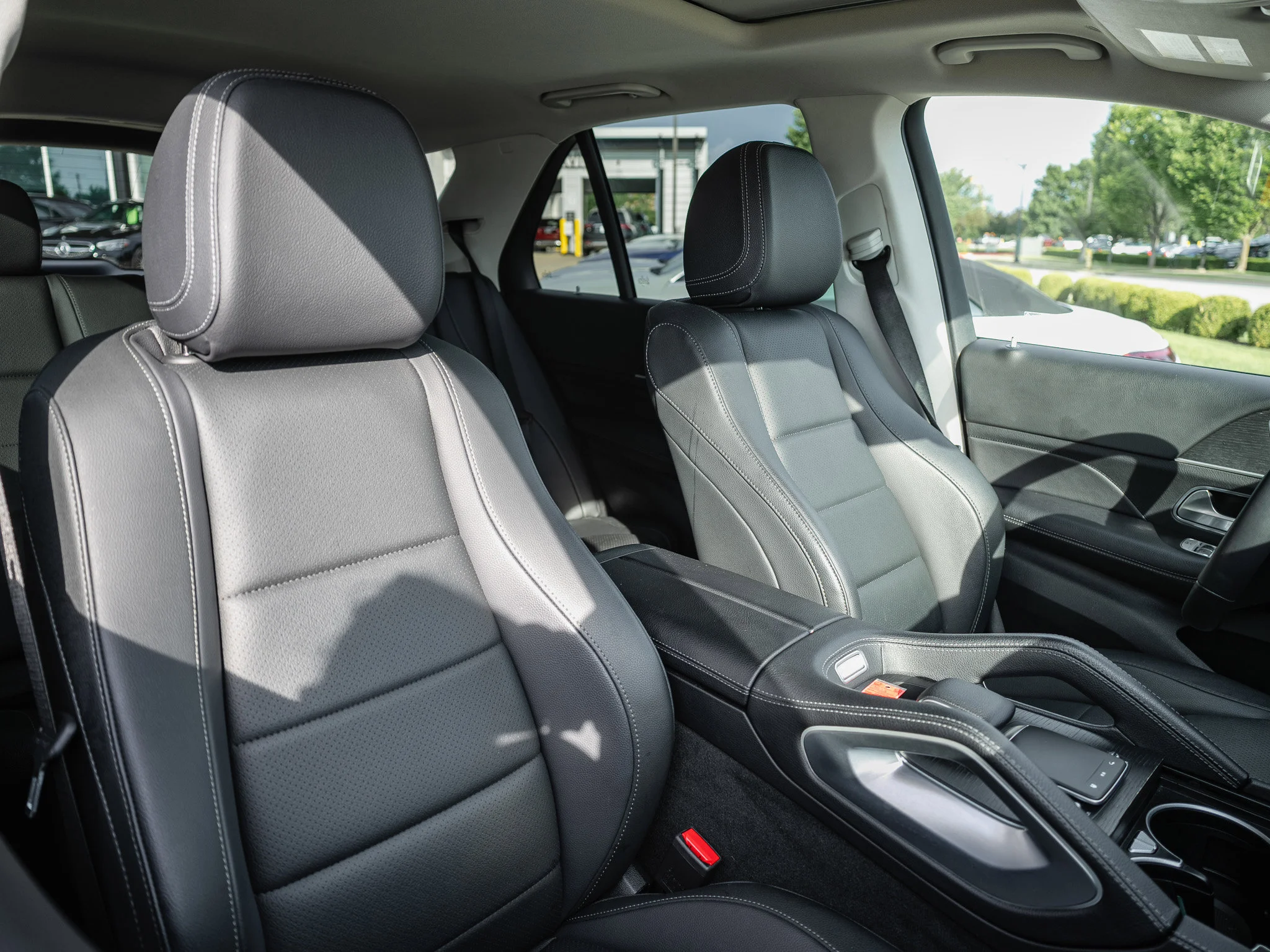 Certified Used 2024 Black Mercedes-Benz GLE 350 image 28